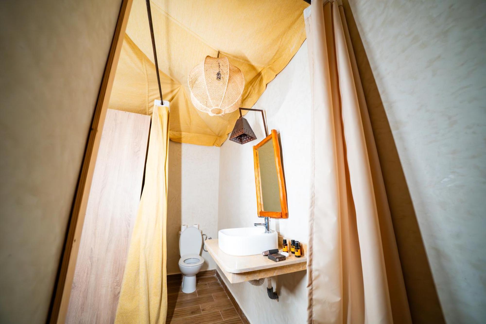 Le Bedouin Agafay Lodge *